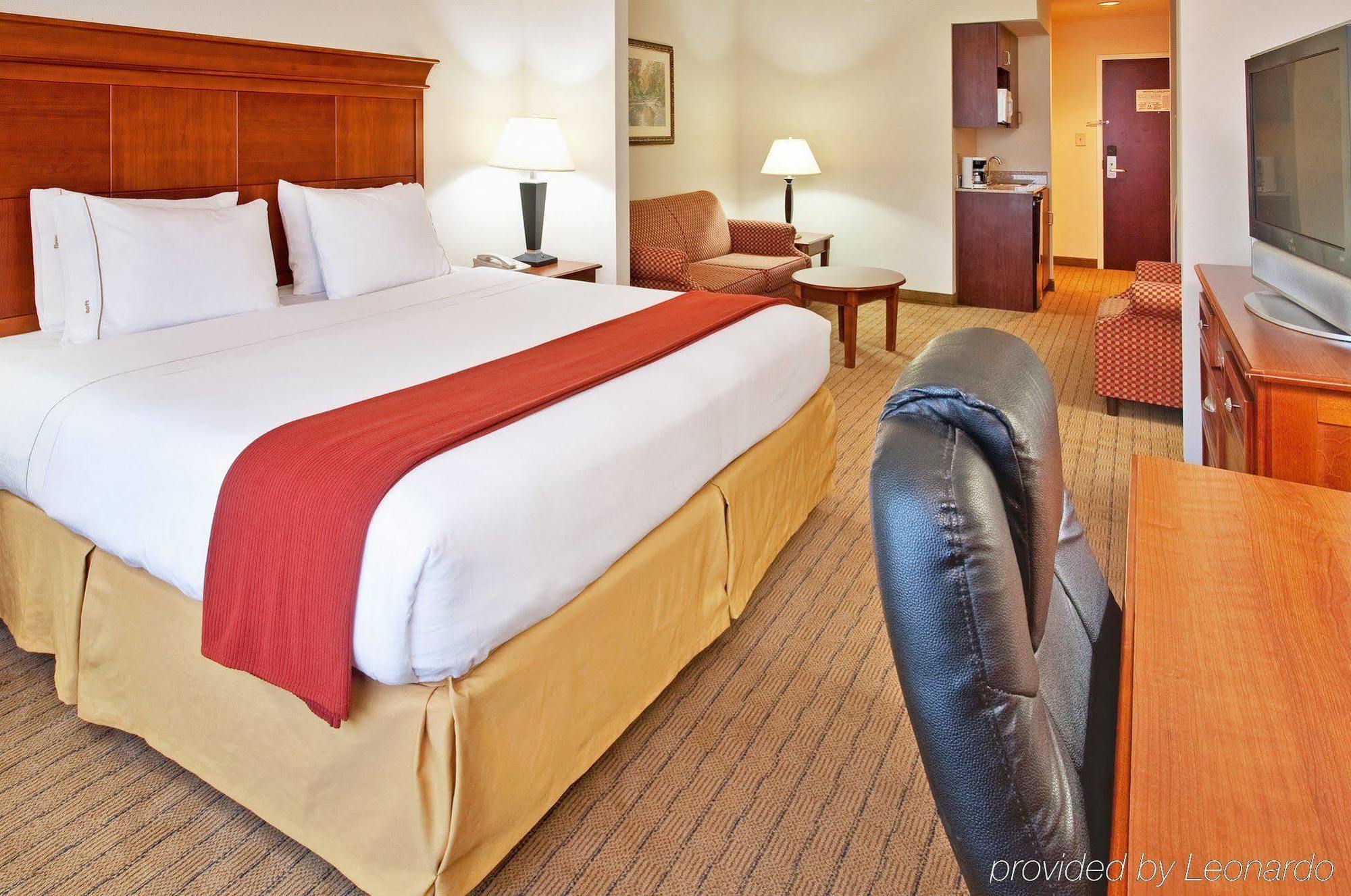 Holiday Inn Express & Suites Dyersburg By Ihg Rom bilde