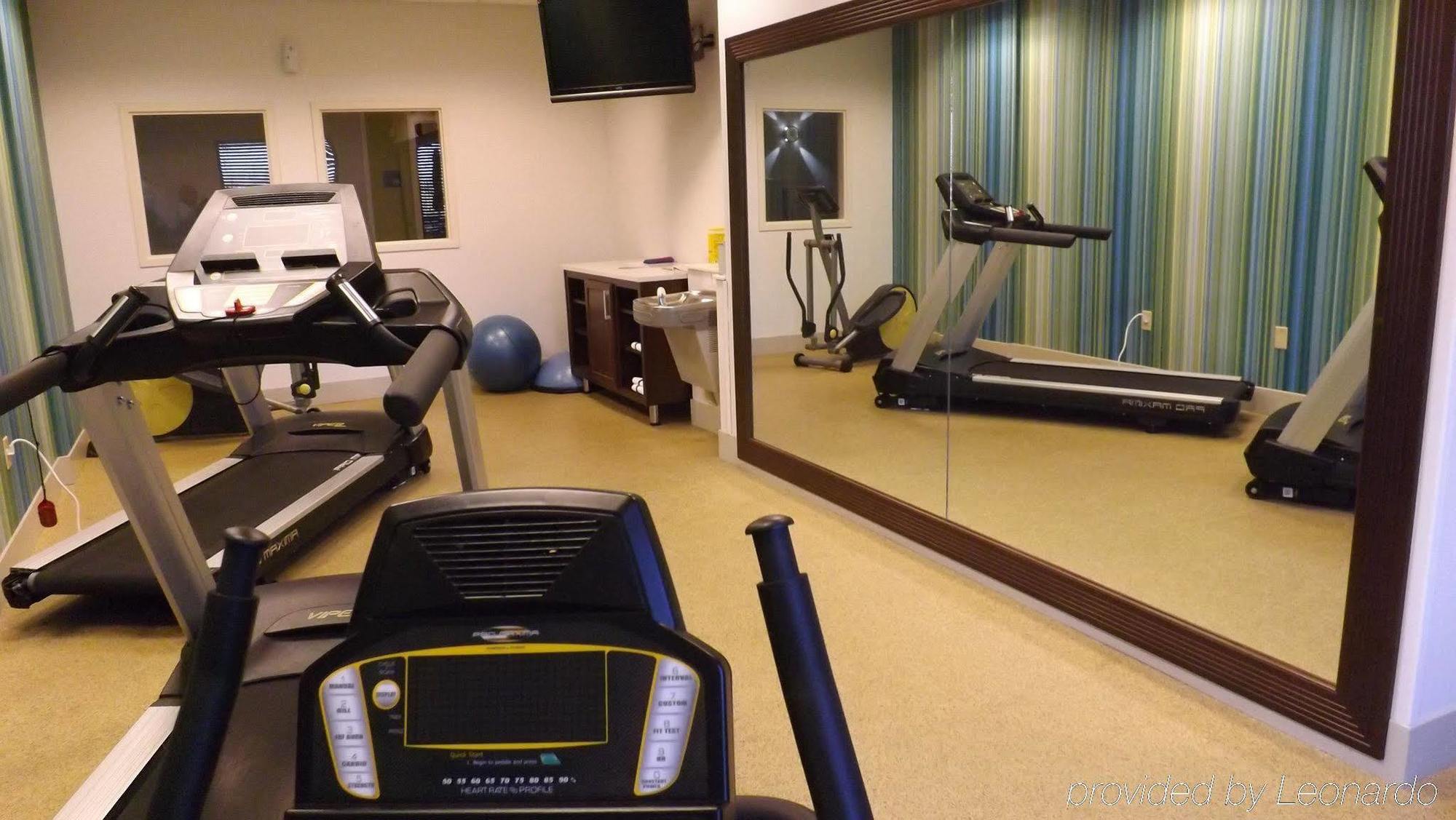 Holiday Inn Express & Suites Dyersburg By Ihg Eksteriør bilde