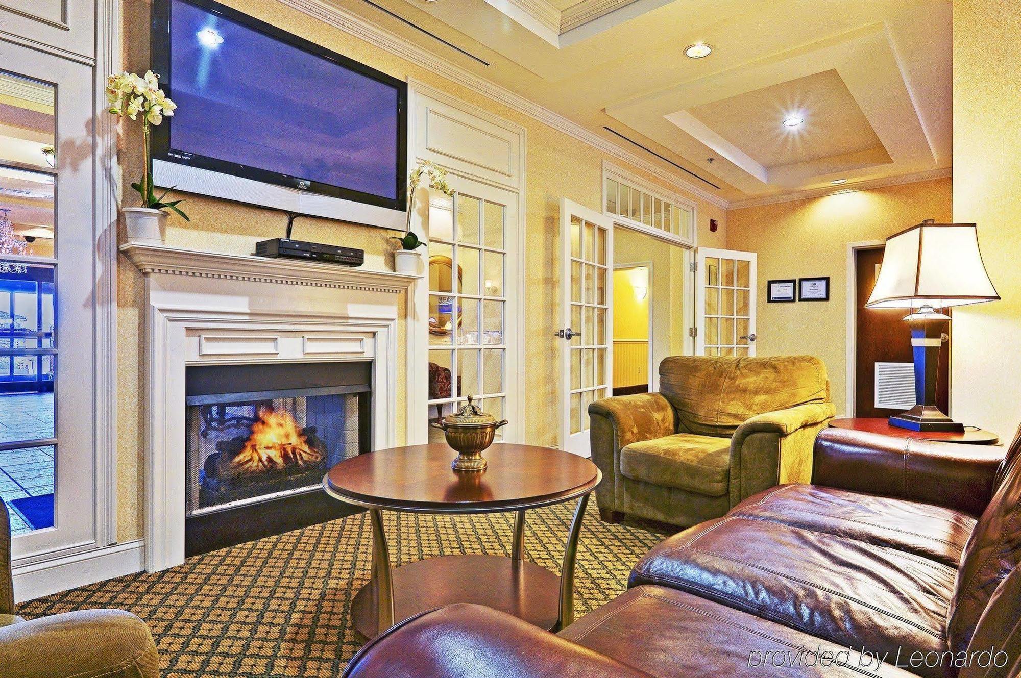 Holiday Inn Express & Suites Dyersburg By Ihg Eksteriør bilde