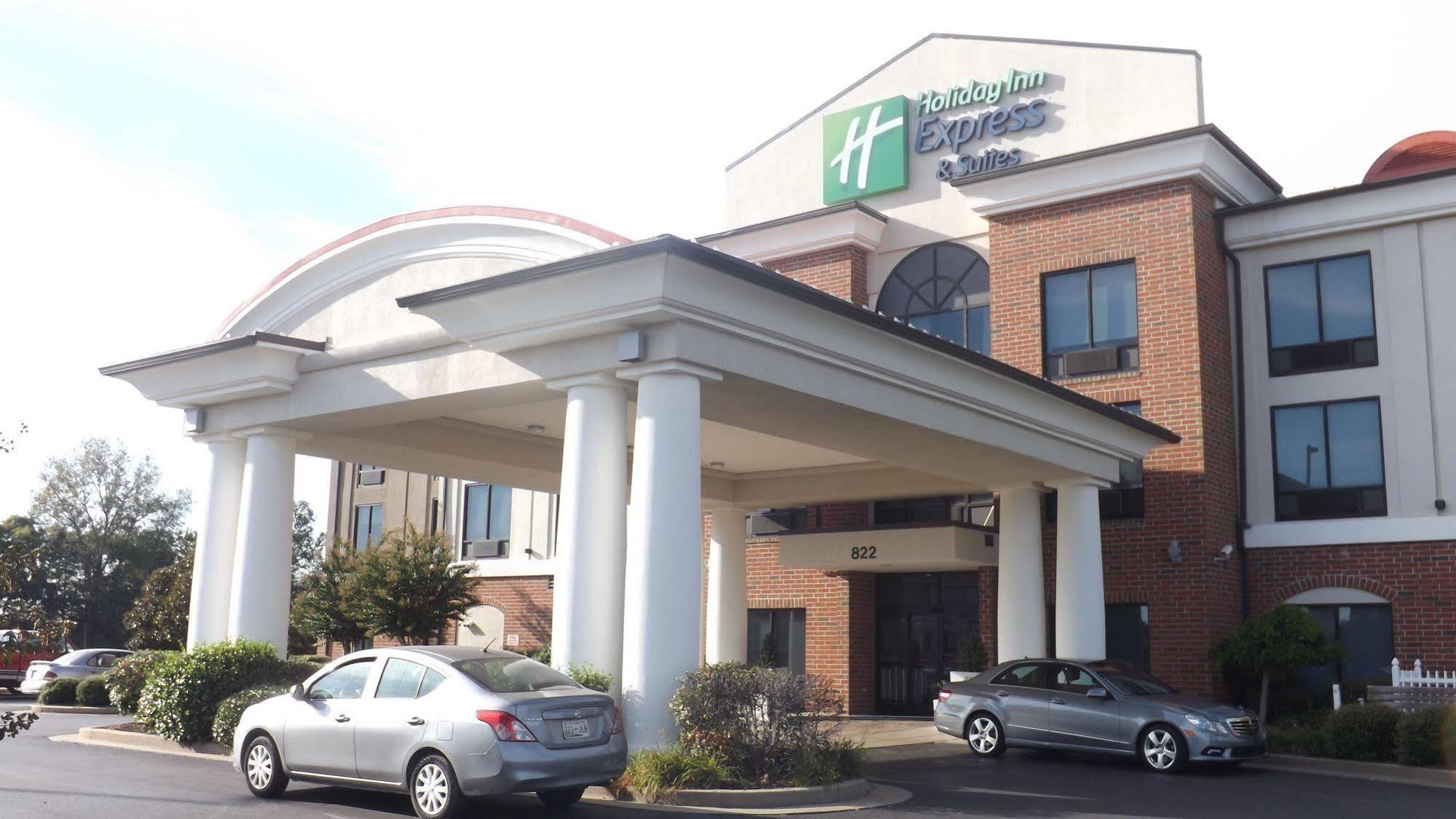 Holiday Inn Express & Suites Dyersburg By Ihg Eksteriør bilde