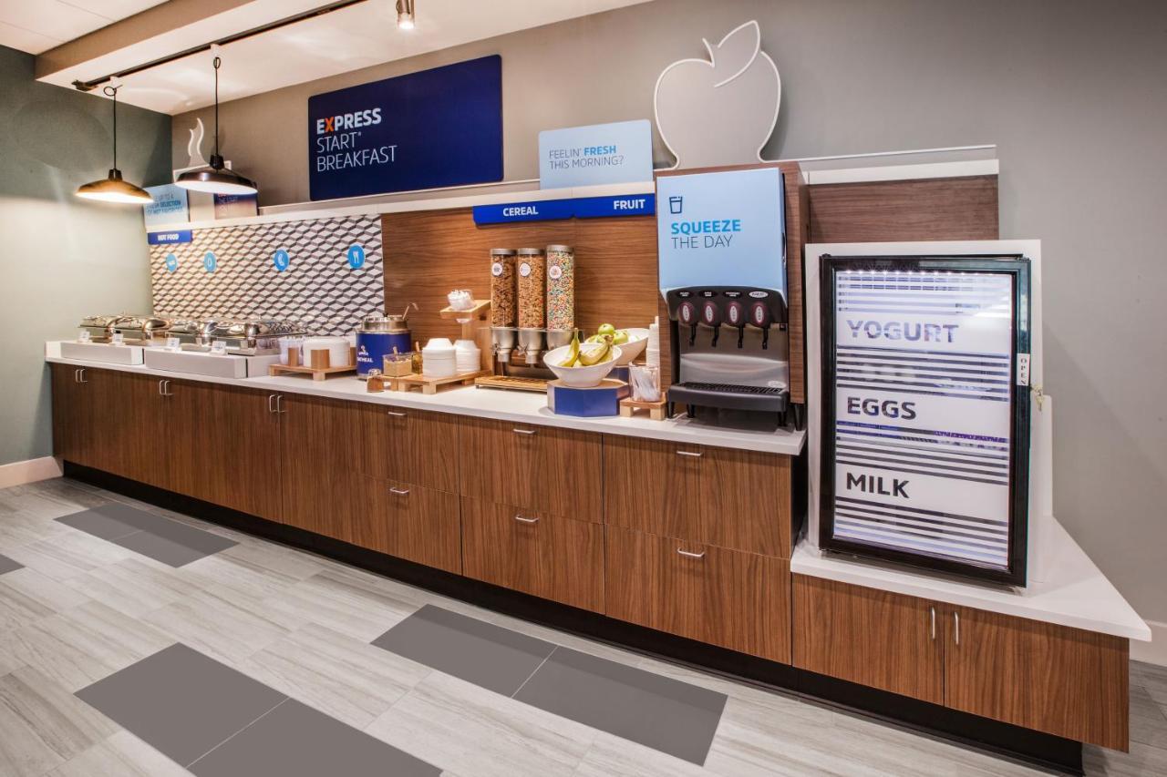 Holiday Inn Express & Suites Dyersburg By Ihg Eksteriør bilde